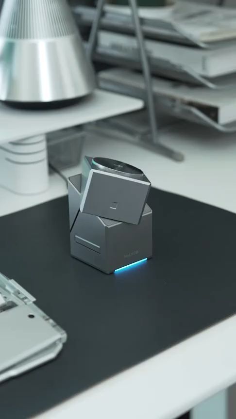 ProMini CYBER 3-in-1 Magnetic Charging Station