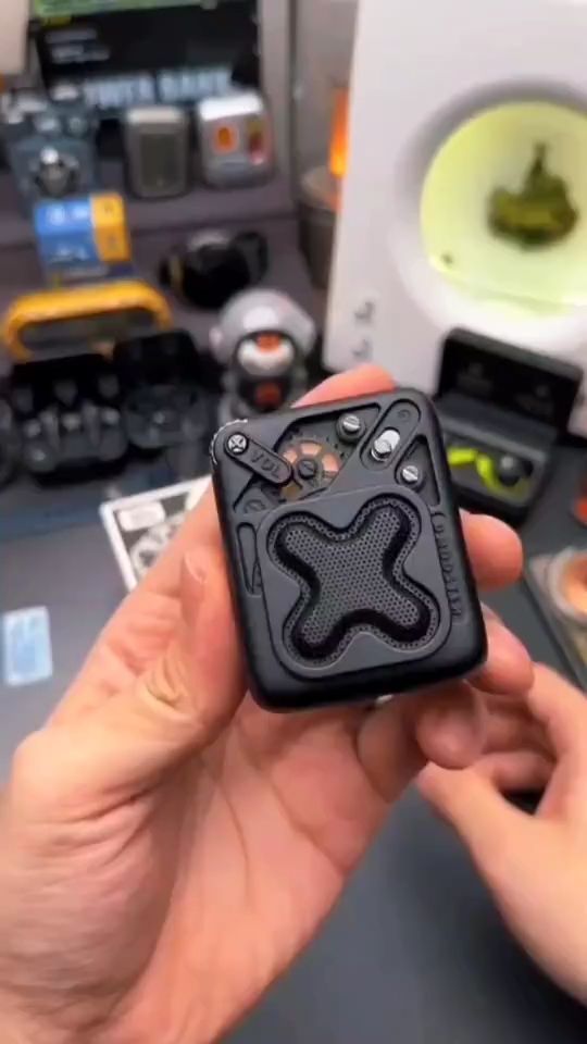 D-Mooster D16 Retro Mini Speaker