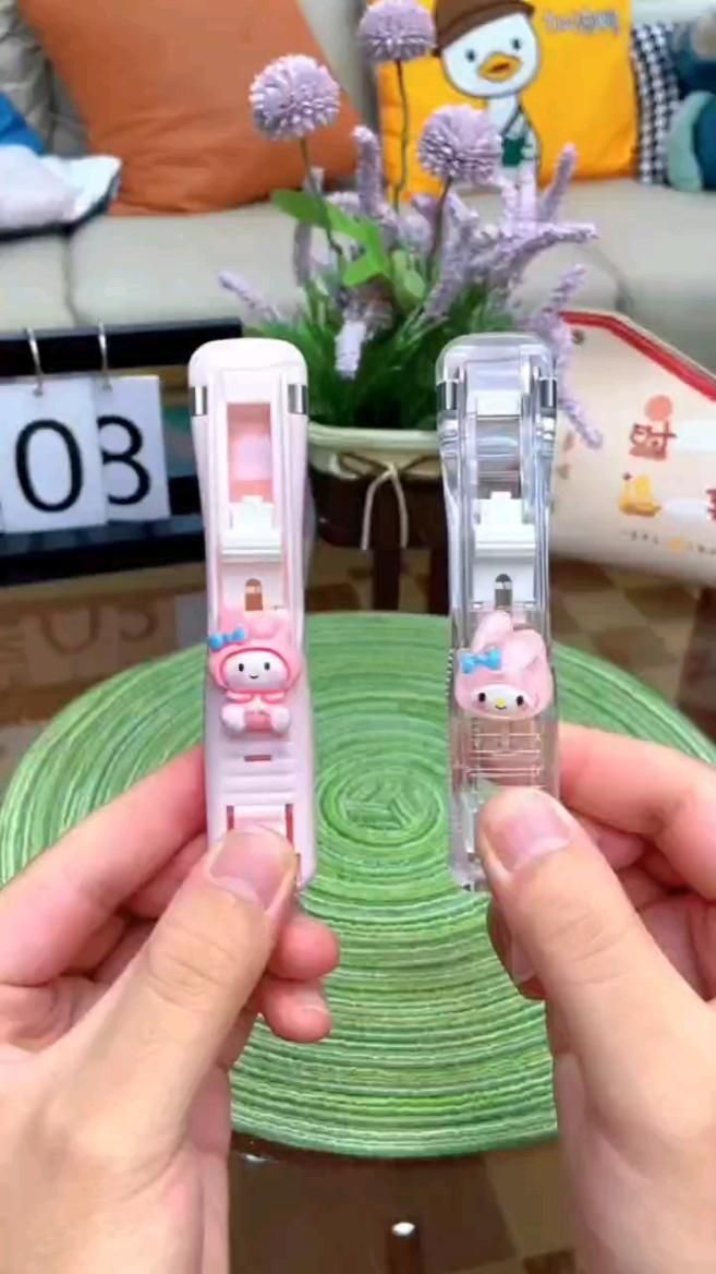 Sanrio My Melody Clam Clip Paper Fastener