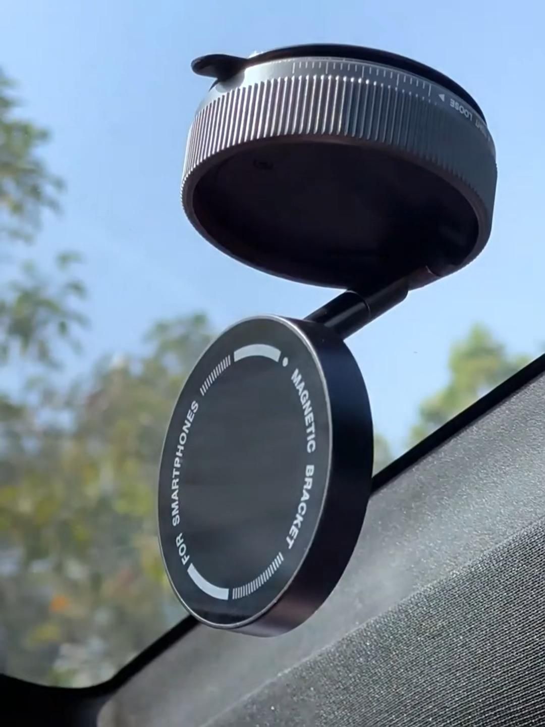 Smartphones Easy Lock Magnetic Suction Phone Mount