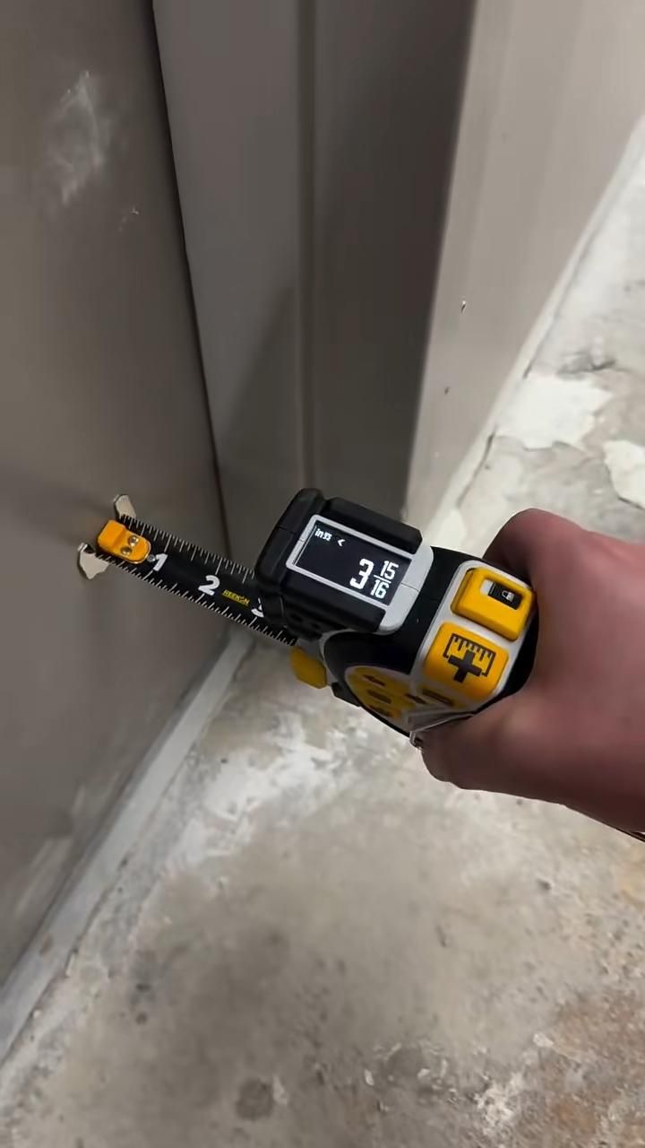 REEKON T1 Tomahawk Digital Tape Measure