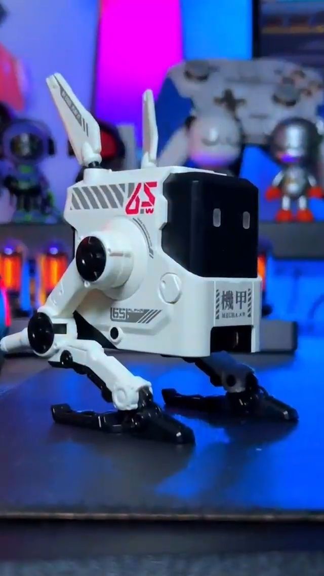 Mecha X9 65W Modular USB Charging Robot