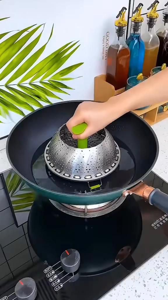 Expandable Stainless Steel Folding Steamer Basket