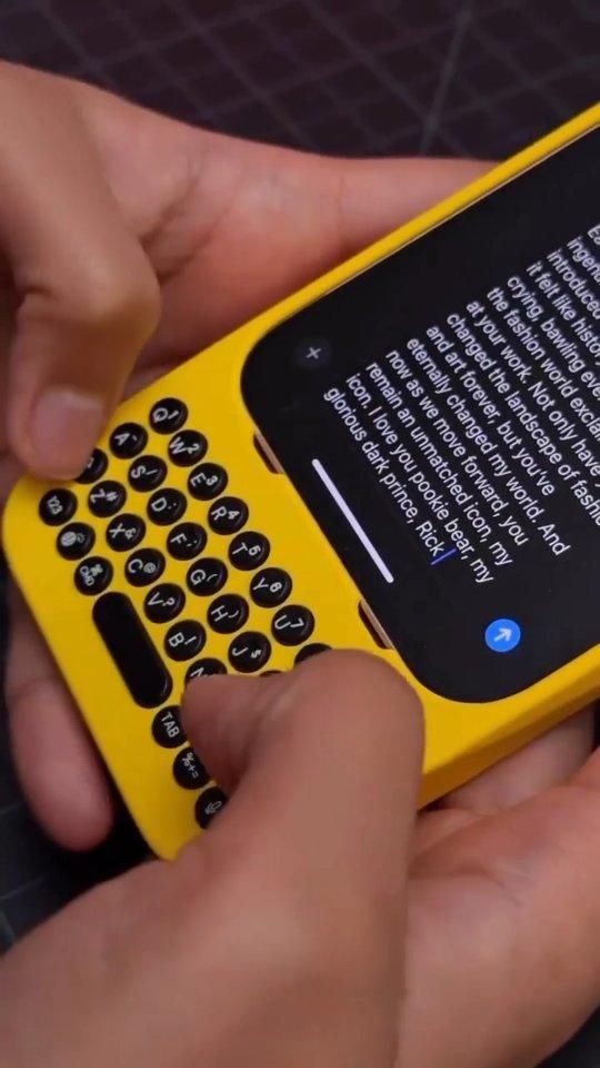 Clicks iPhone Keyboard Case