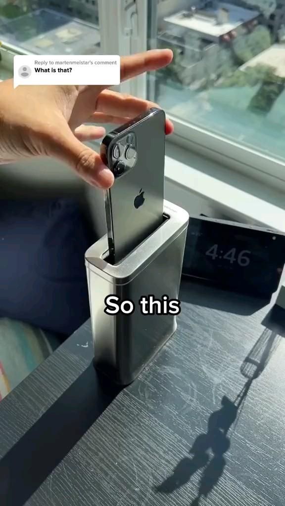 UV-Cleaner Pro Automatic Phone Sanitizer