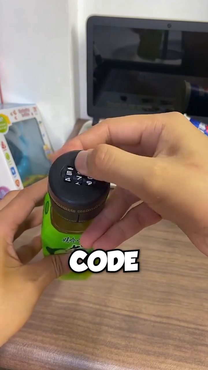 Secure Combination Lock Bottle Cap for Drink Safety