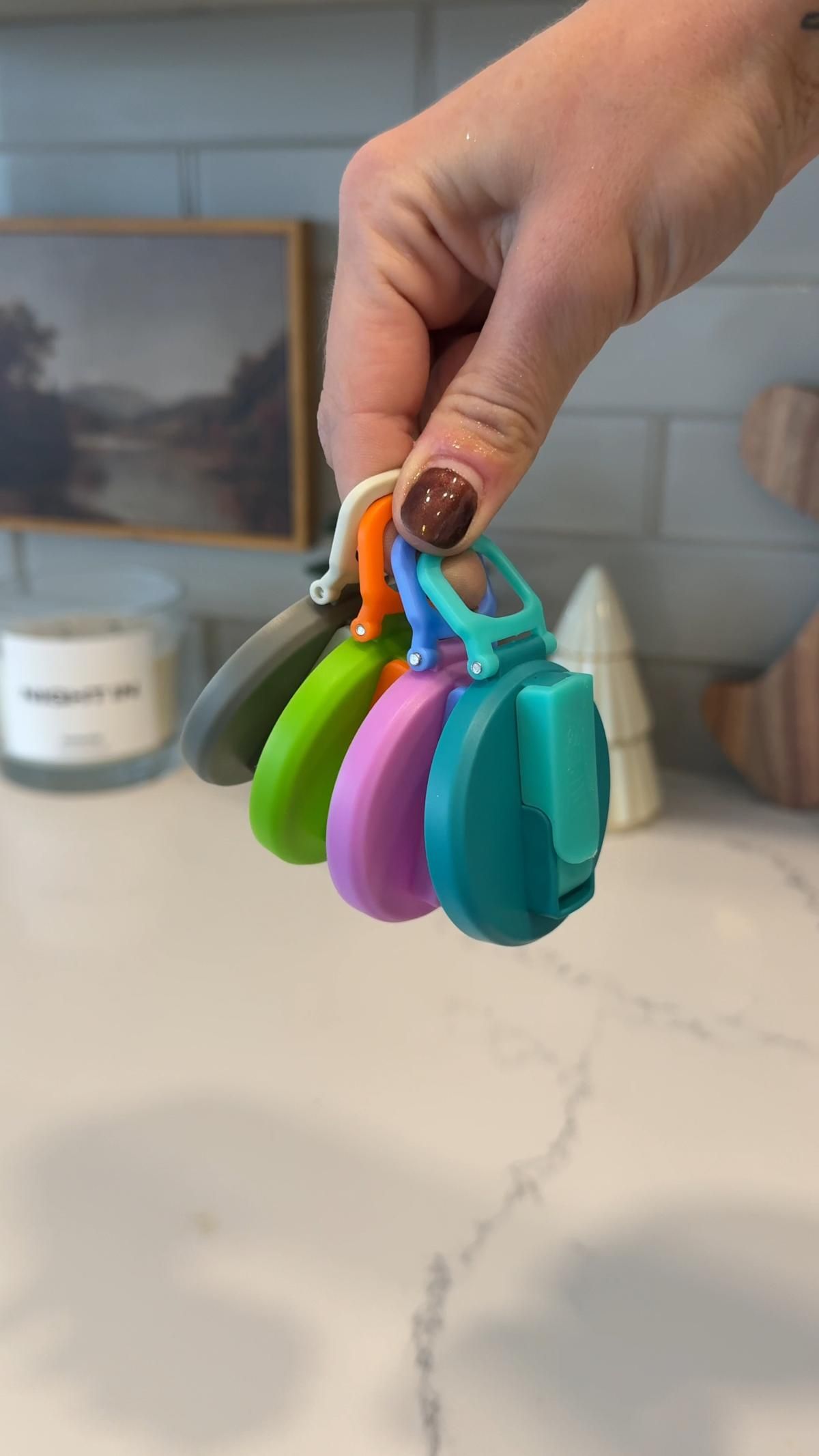 DIPESI Leak-Proof Straw Soda Can Lid