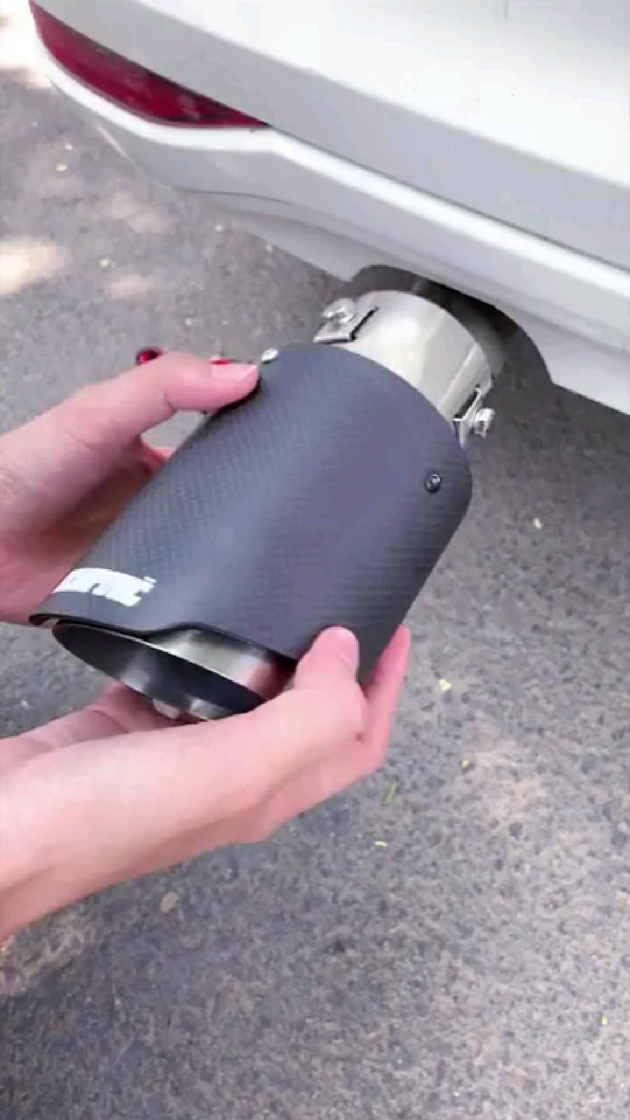 Akrapovic Dry Carbon Fiber Exhaust Tip