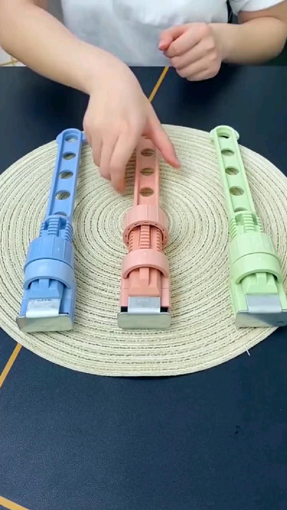 Adjustable Window Frame Hanger Drying Rack