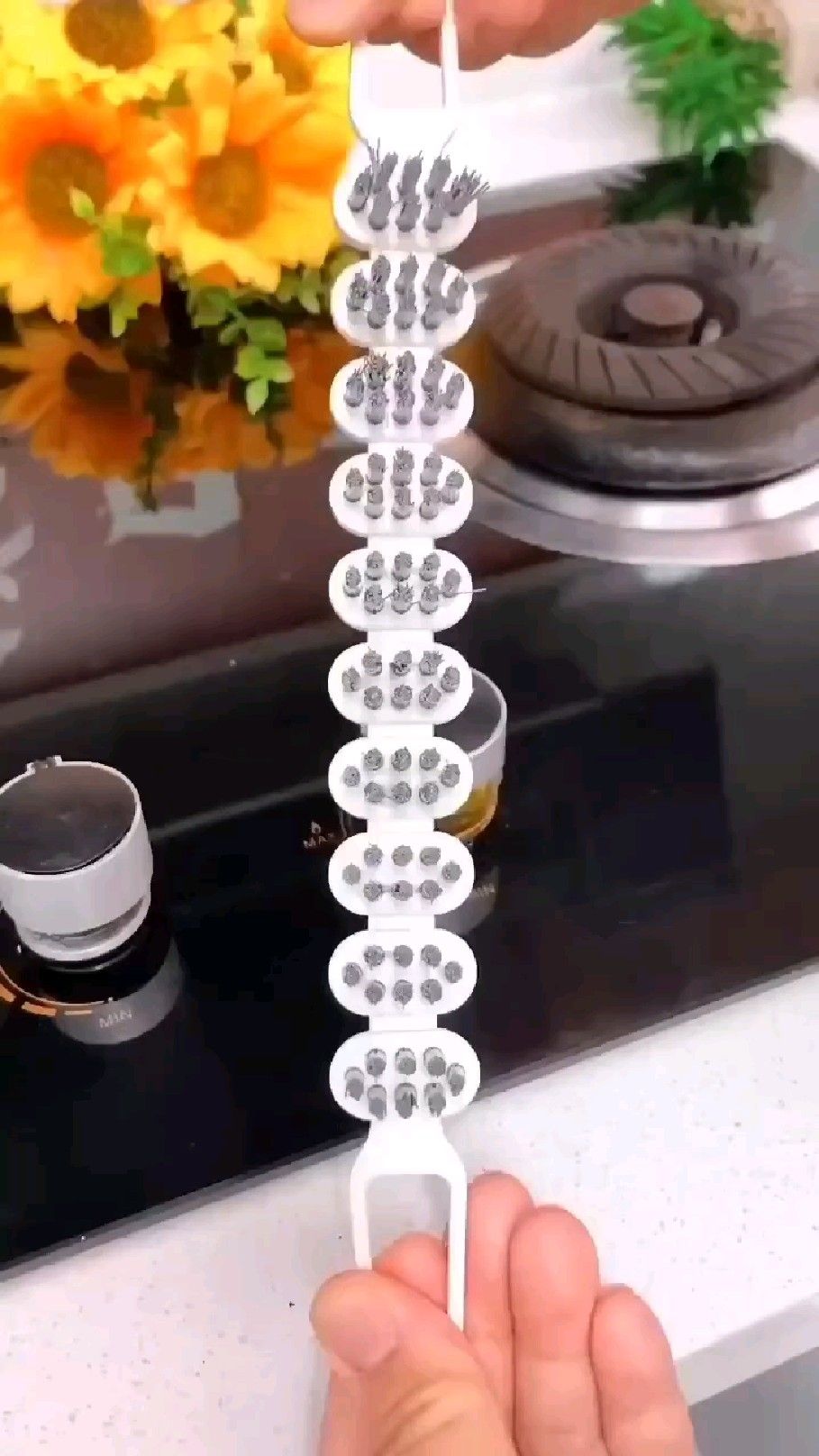 Flexible Chain Crevice Scrubber Cleaning Brush