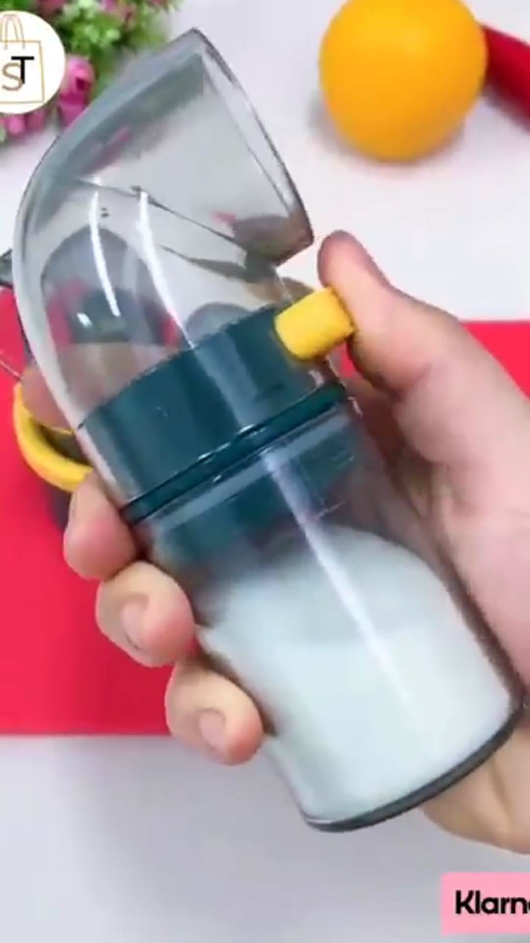 Manual Slide-Button Measuring Spice Dispenser