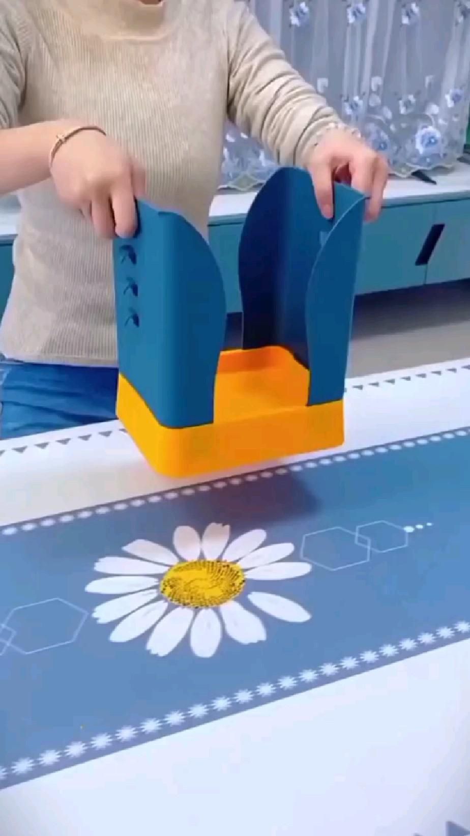 Adjustable Buckle Foldable Trash Can