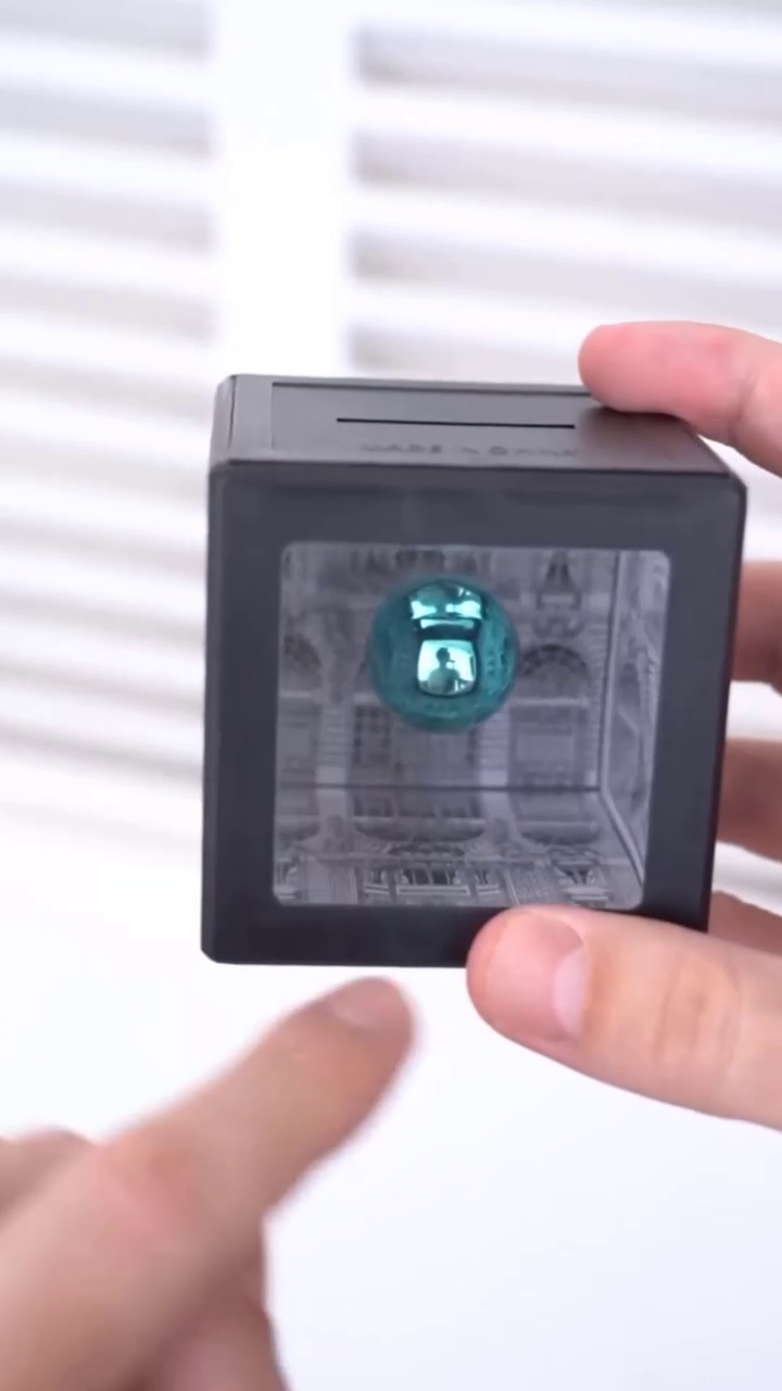 3D Illusion Coin Bank with Floating Sphere