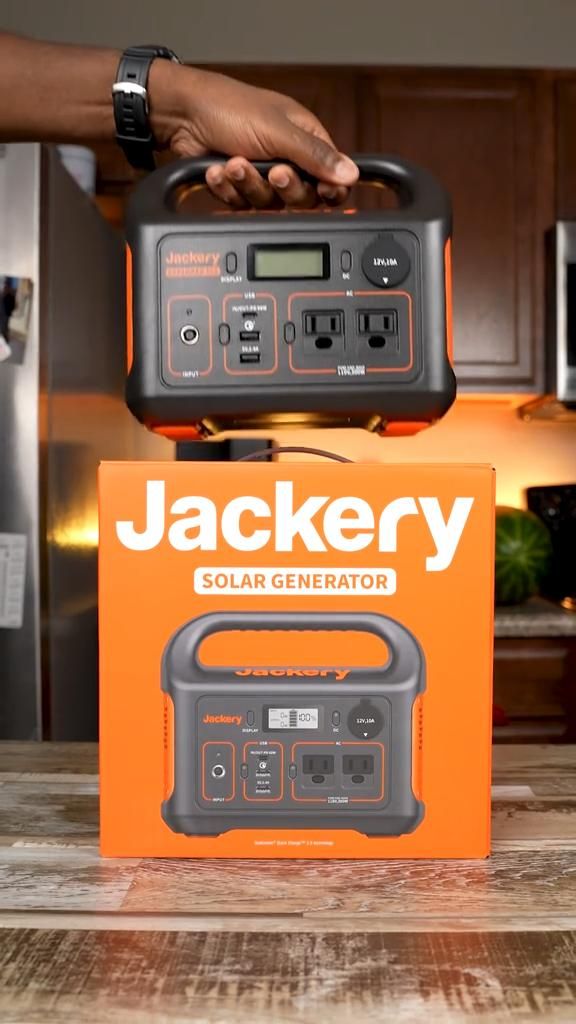 Jackery Explorer 300 Portable Power Station