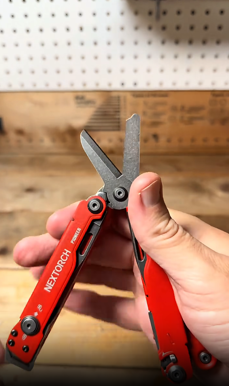 NEXTORCH Pioneer MT20 Rescue Shears Multi-Tool