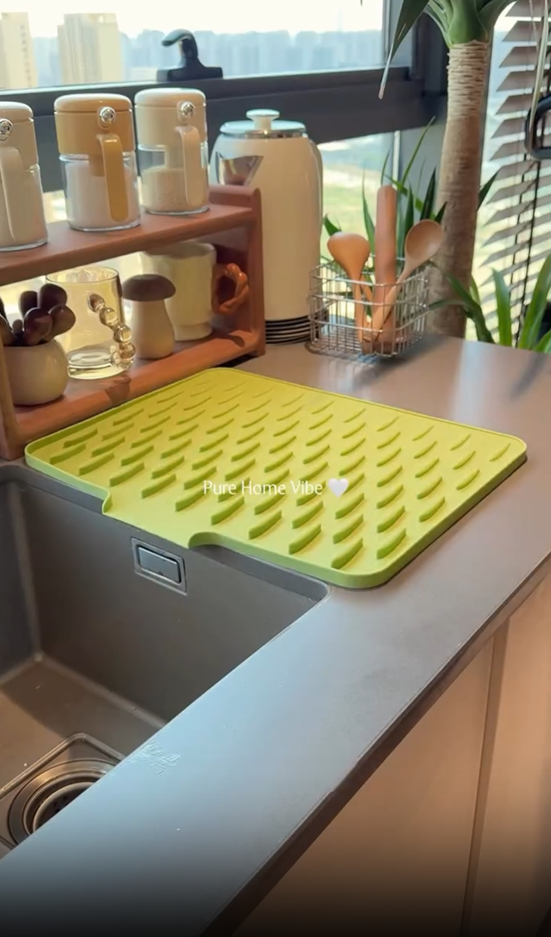 DCRWVCTON Drain-Lip Silicone Dish Drying Mat
