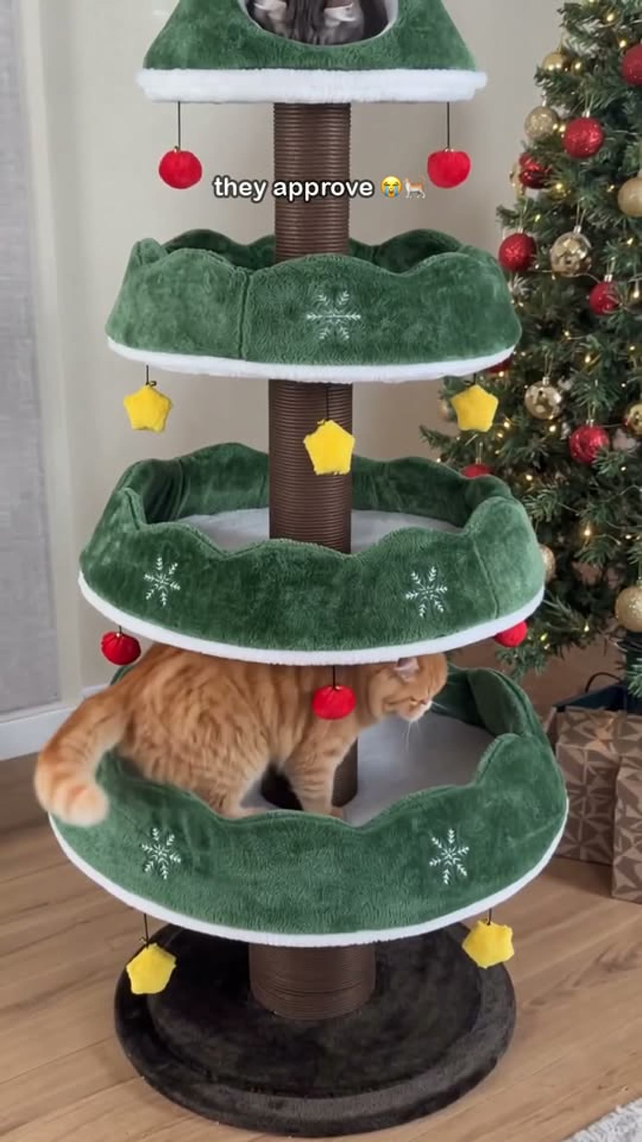 COSTWAY 179cm Christmas Tree Shape Cat Tree