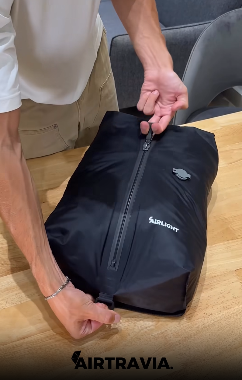 Airtravia Airlight Vacuum Compression Bag