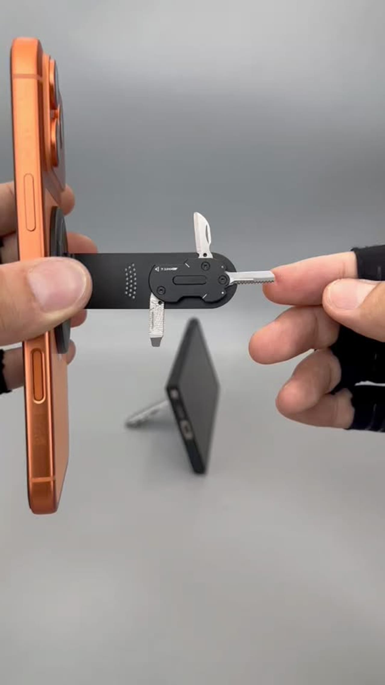 Aulumu G05 Pro Magnetic Multi-tool Kickstand