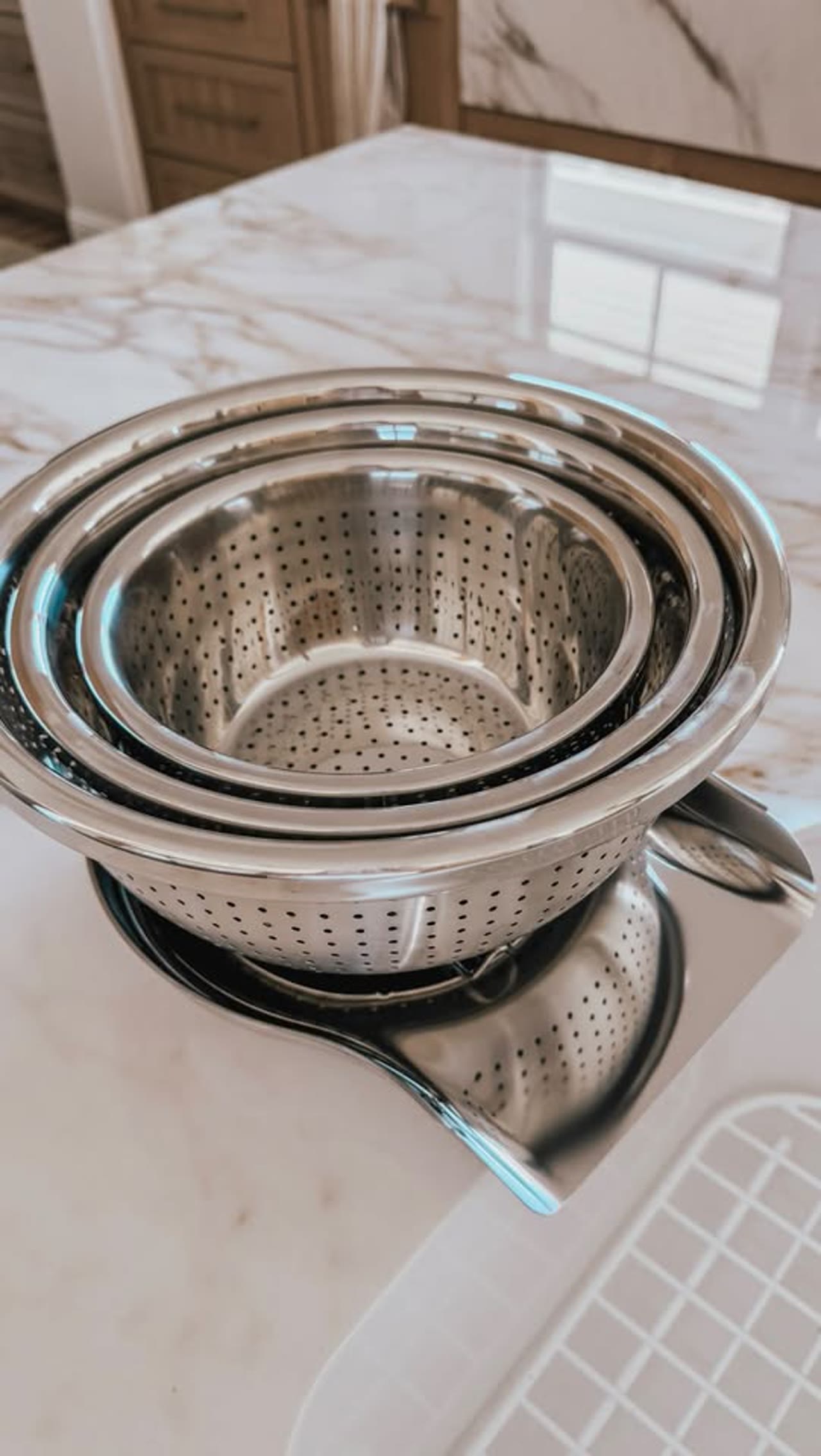 Palksky Self-Draining Base Stainless Colander Set