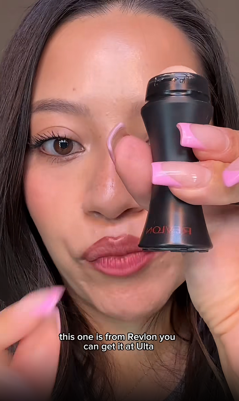 Revlon Volcanic Oil-Absorbing Face Roller